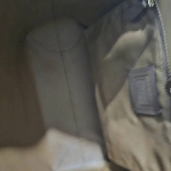 Coach City Tote Bag In Signature Canvas - Picture 5 of 5